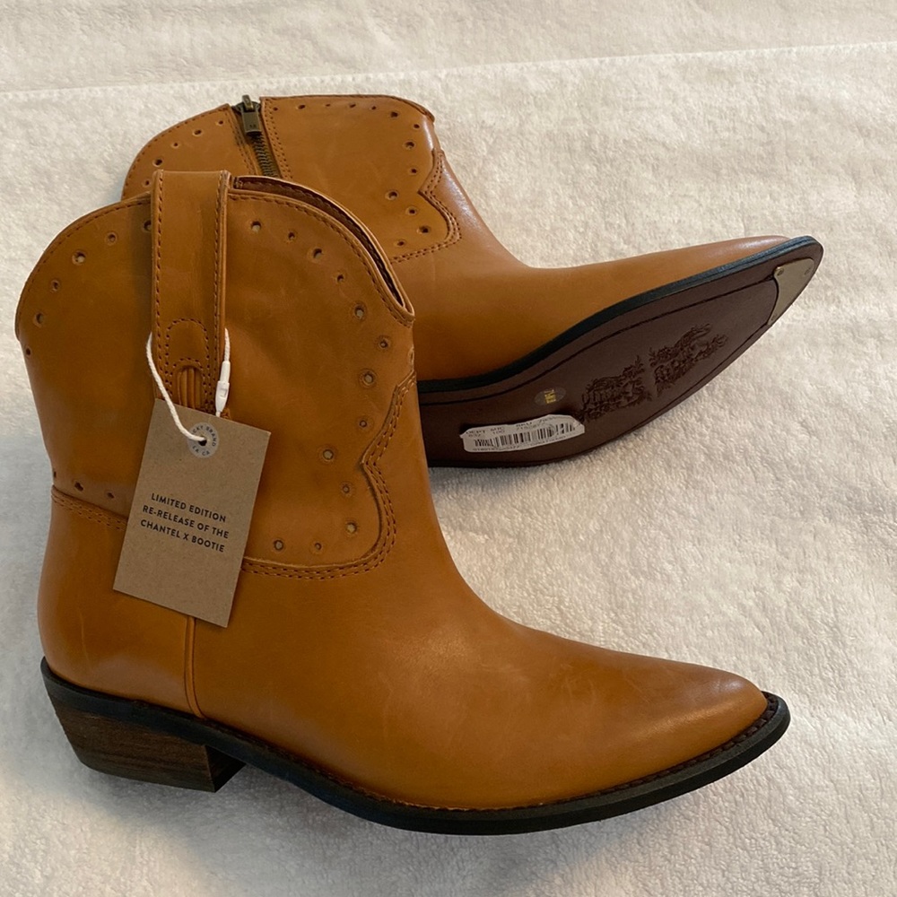Lucky Brand Bootie, size 7.5, color: camel